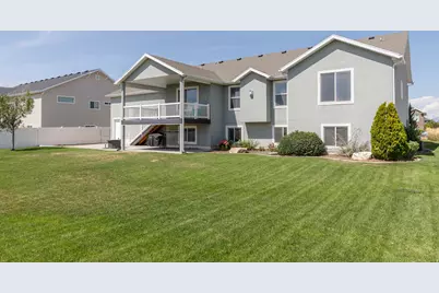 2401 W 2775 N, Farr West, UT 84404 - Photo 32