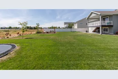 2401 W 2775 N, Farr West, UT 84404 - Photo 26