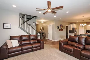 549 E Virginia St, Murray, UT 84107 - Photo 2