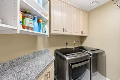 955 W 10375 S, South Jordan, UT 84095 - Photo 26