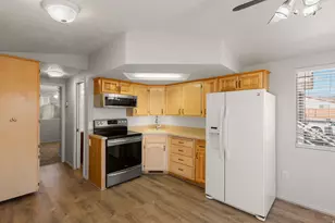 1150 W Red Hills Pkwy, Washington, UT 84780 - Photo 10