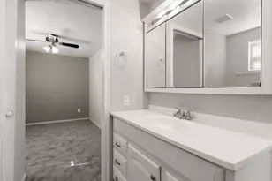 1150 W Red Hills Pkwy, Washington, UT 84780 - Photo 8