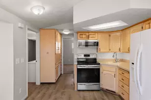 1150 W Red Hills Pkwy, Washington, UT 84780 - Photo 6