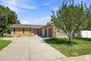 2407 E Country Oaks Dr, Layton, UT 84040 - Photo 6