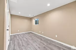 2407 E Country Oaks Dr, Layton, UT 84040 - Photo 38