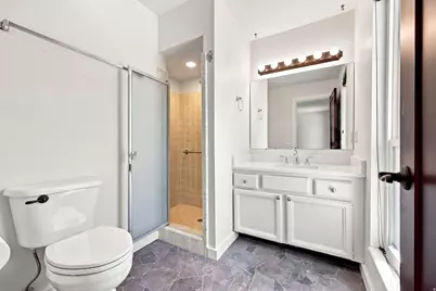 2407 E Country Oaks Dr, Layton, UT 84040 - Photo 20