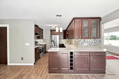 2407 E Country Oaks Dr, Layton, UT 84040 - Photo 14