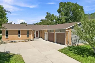 2407 E Country Oaks Dr, Layton, UT 84040 - Photo 6