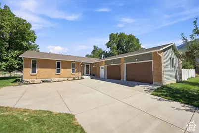 2407 E Country Oaks Dr, Layton, UT 84040 - Photo 4