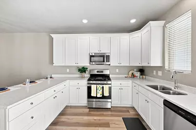 1026 S 2770 E, Spanish Fork, UT 84660 - Photo 8