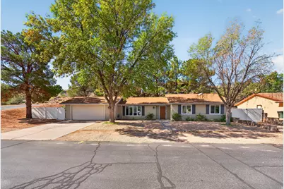 1690 E Maplewood Ln, Saint George, UT 84790 - Photo 1