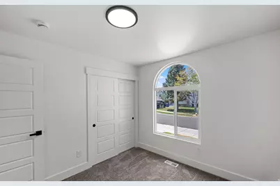 5571 S Dale Amour Dr W, Kearns, UT 84118 - Photo 18