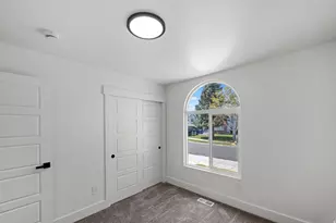 5571 S Dale Amour Dr W, Kearns, UT 84118 - Photo 18