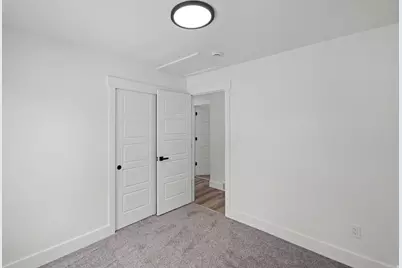 5571 S Dale Amour Dr W, Kearns, UT 84118 - Photo 20