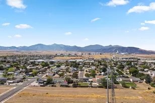 5571 S Dale Amour Dr W, Kearns, UT 84118 - Photo 36