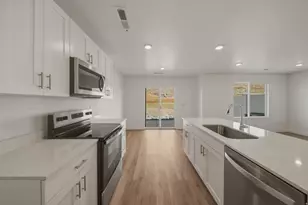 2257 S Wolverine Way, Washington, UT 84780 - Photo 18
