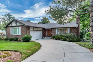 7858 S Honeycomb Circle, Cottonwood Heights, UT 84121 - Photo 2