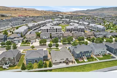 768 W Star Spangled Dr S, Bluffdale, UT 84065 - Photo 36