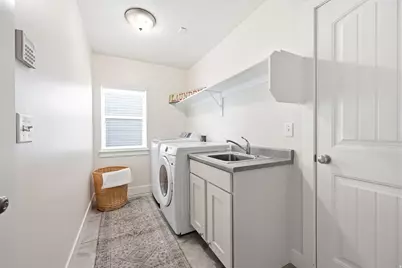 768 W Star Spangled Dr S, Bluffdale, UT 84065 - Photo 16