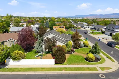7296 S Jasper Dr, West Jordan, UT 84081 - Photo 36