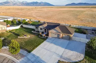 734 E Morning Dew Dr S, Grantsville, UT 84029 - Photo 6