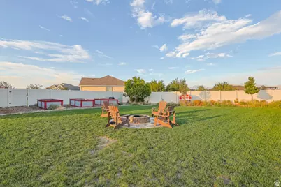 734 E Morning Dew Dr S, Grantsville, UT 84029 - Photo 40