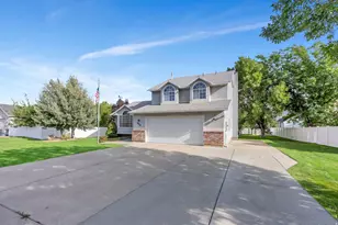 886 W 1700 N, Mapleton, UT 84664 - Photo 2
