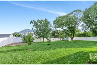 886 W 1700 N, Mapleton, UT 84664 - Photo 20