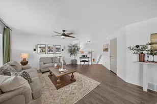 6393 N Pine Tree Wy, Eagle Mountain, UT 84005 - Photo 10