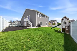 6393 N Pine Tree Wy, Eagle Mountain, UT 84005 - Photo 32