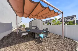 6393 N Pine Tree Wy, Eagle Mountain, UT 84005 - Photo 34