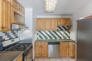 7265 S 2825 E, Cottonwood Heights, UT 84121 - Photo 8