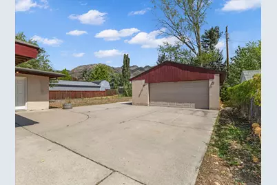 7265 S 2825 E, Cottonwood Heights, UT 84121 - Photo 22