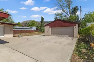 7265 S 2825 E, Cottonwood Heights, UT 84121 - Photo 22