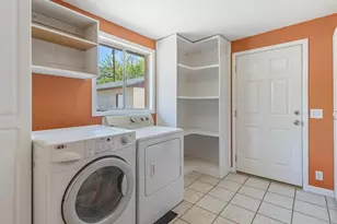 7265 S 2825 E, Cottonwood Heights, UT 84121 - Photo 14
