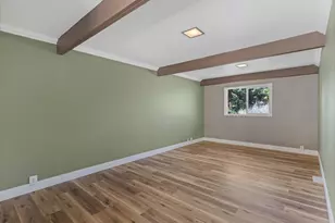 7265 S 2825 E, Cottonwood Heights, UT 84121 - Photo 12