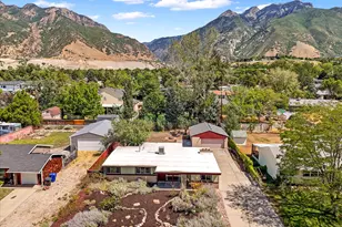 7265 S 2825 E, Cottonwood Heights, UT 84121 - Photo 4