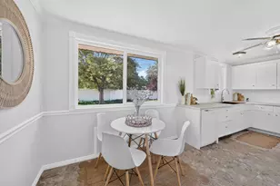 3046 E 7110 S, Cottonwood Heights, UT 84121 - Photo 12