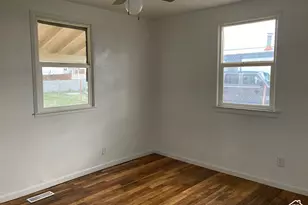 131 W Whitmore Dr, East Carbon, UT 84520 - Photo 18