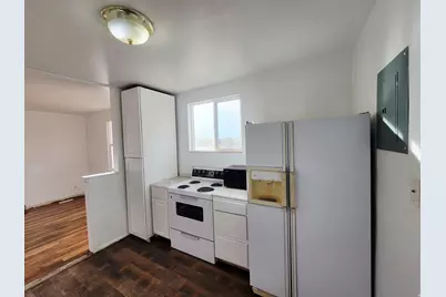 131 W Whitmore Dr, East Carbon, UT 84520 - Photo 16