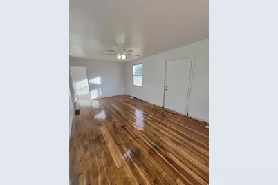131 W Whitmore Dr, East Carbon, UT 84520 - Photo 6