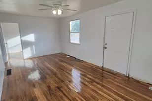 131 W Whitmore Dr, East Carbon, UT 84520 - Photo 6