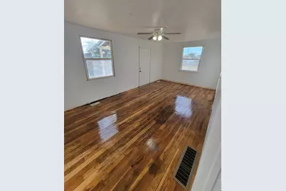 131 W Whitmore Dr, East Carbon, UT 84520 - Photo 2