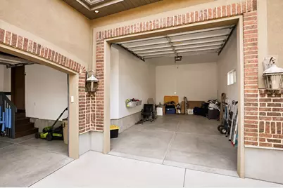 10656 S Crescent Dr, Sandy, UT 84070 - Photo 16