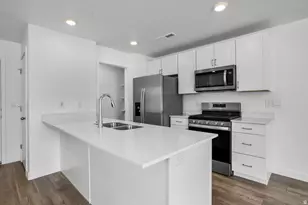 2250 S Wolverine Way, Washington, UT 84780 - Photo 10