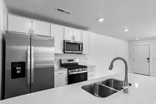 2250 S Wolverine Way, Washington, UT 84780 - Photo 16
