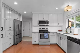 565 E 2200 N, Provo, UT 84604 - Photo 2