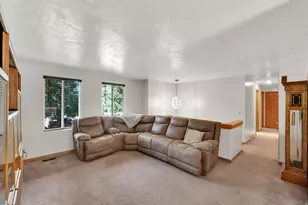 7283 S Pecan Circle, Cottonwood Heights, UT 84121 - Photo 4