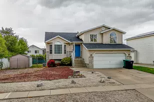 1205 N 2675 W, Layton, UT 84041 - Photo 2