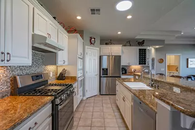 1574 S Poppy Hills Cir, Saint George, UT 84790 - Photo 20